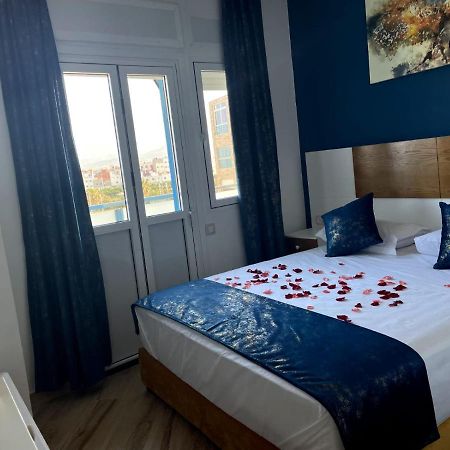 Hostal Mh Borj Мартіль Екстер'єр фото