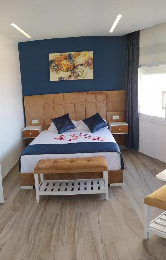 Hostal Mh Borj Мартіль Екстер'єр фото