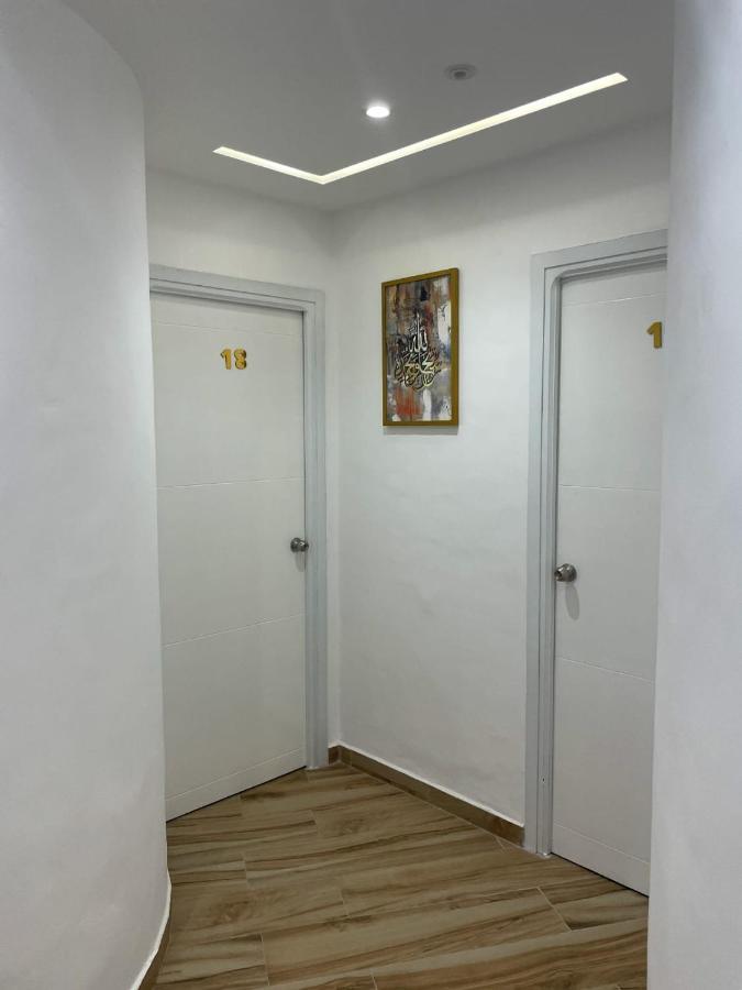 Hostal Mh Borj Мартіль Екстер'єр фото