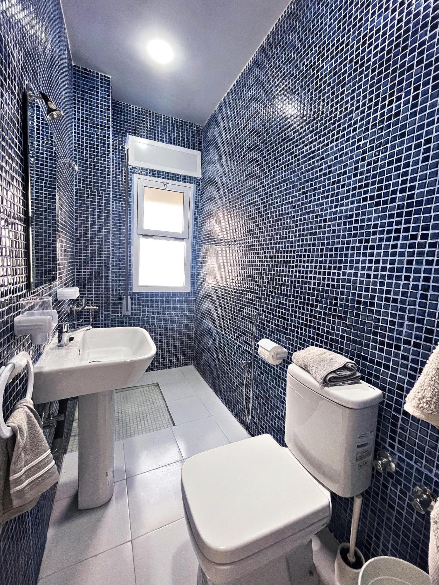 Hostal Mh Borj Мартіль Екстер'єр фото